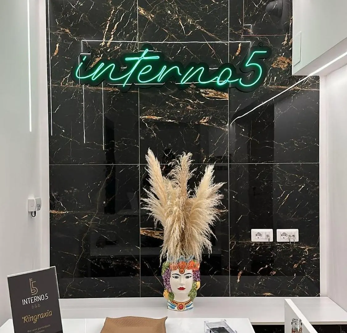 B&B Interno 5 Naples Guest house
